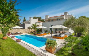 Villa White